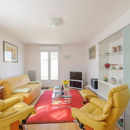 Holiday home Maison 6 Pers Avec Jardin, Wifi Et Parking Prive - Fr-1-535-20 *